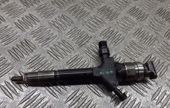 Mazda 5 Fuel injectors set RF7J13H50