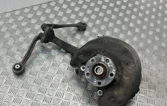 Audi A4 S4 B8 8K Front wheel hub spindle knuckle