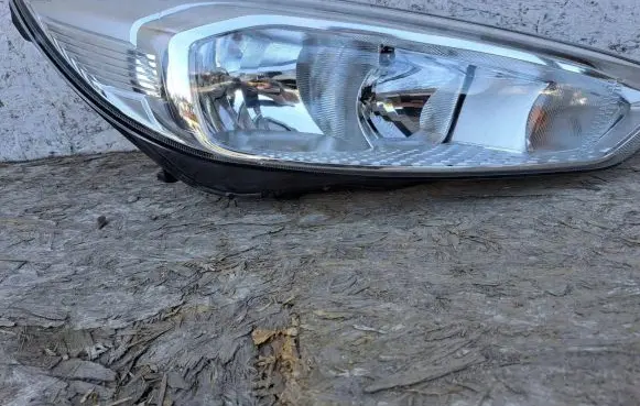 Ford Focus Headlight/headlamp F1EB13W029AEB08