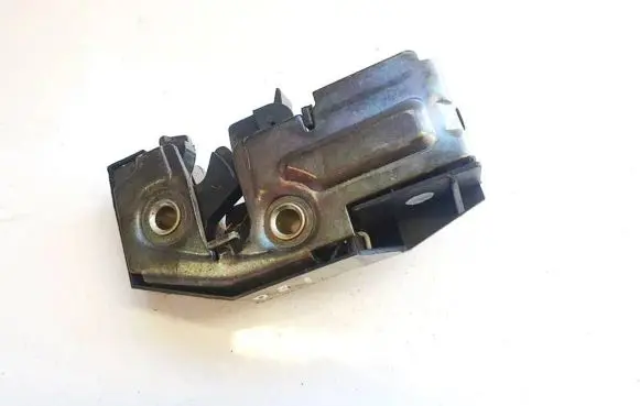 Audi A6 S6 C6 4F Seat back rest lock catch 