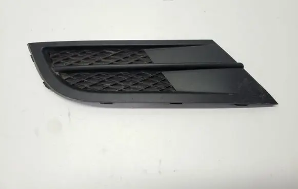 Front bumper lower grill