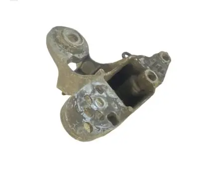 Audi A6 S6 C5 4B Engine mounting bracket 4B0199351A