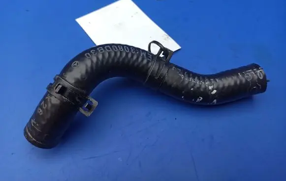 Mercedes-Benz C W203 Engine coolant pipe/hose A2109975782