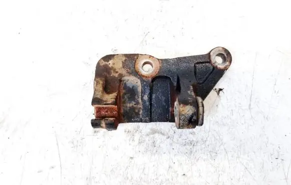 Toyota Corolla E120 E130 Engine mounting bracket