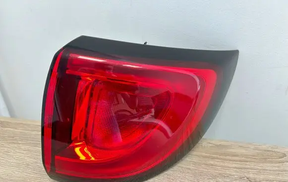 Chrysler Pacifica Rear/tail lights 68229028AD P68229028AD