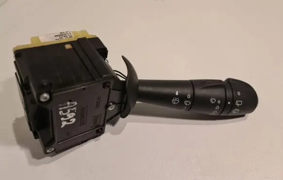Renault Trafic III (X82) Wiper control stalk 255674098R E10745553