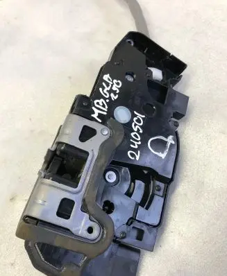 Mercedes-Benz GLA H247 Front door lock A0997202402