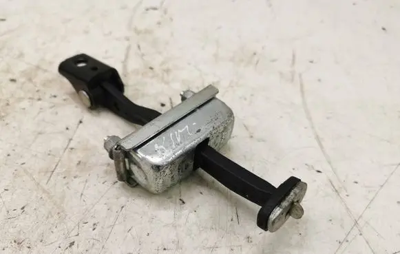 Ford Kuga I Front door check strap stopper