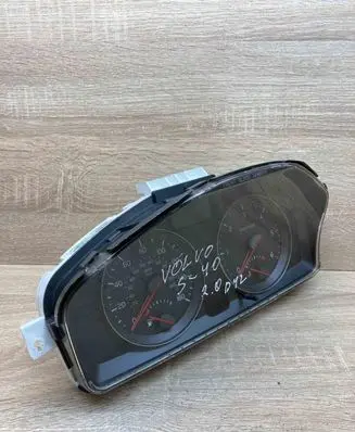 Volvo S40 Speedometer (instrument cluster) 30765316 0010181