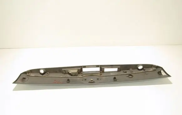 KIA Carnival Number plate light Nėra