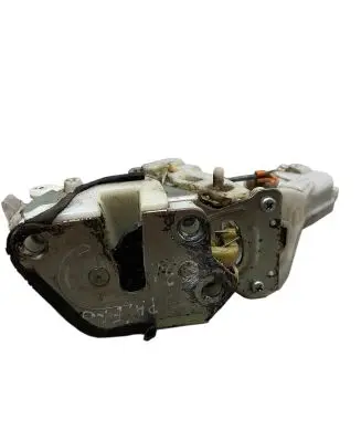 Mitsubishi Pajero Rear door lock