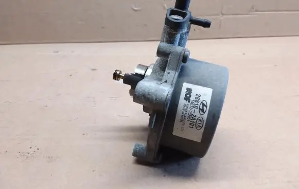 KIA Ceed Vacuum pump 288102A101