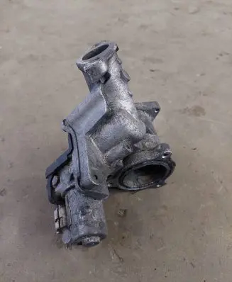 Volkswagen Caddy EGR valve 036131501D