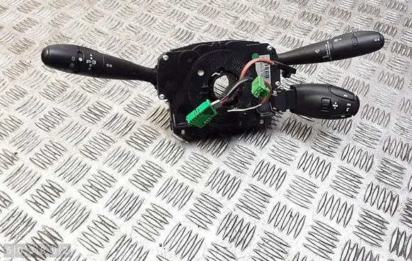 Wiper turn signal indicator stalk/switch