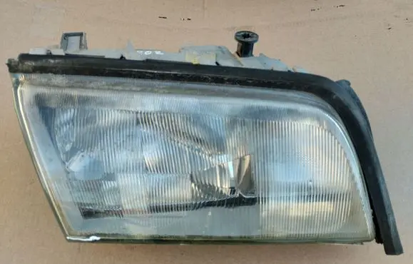 Mercedes-Benz C W202 Headlight/headlamp BOSCH 1305544174 1305621598