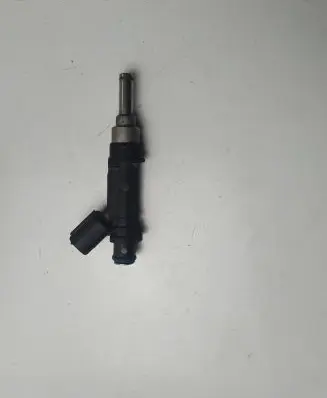 Toyota Auris E180 Fuel injector 2320947010