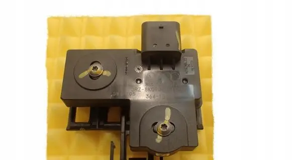 Volkswagen Golf VII Fuel level sensor 8K0906651C