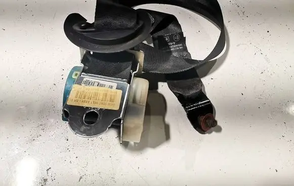 KIA Ceed Rear seatbelt 