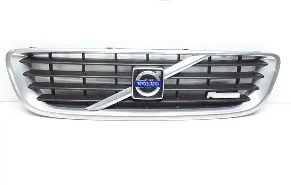 Volvo V50 Front bumper upper radiator grill 30744915 30744914 30744916