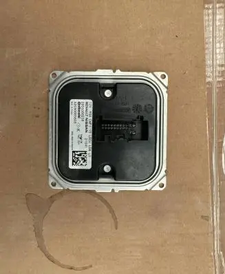 Renault Clio IV LED ballast control module 260556623R A2C90665803