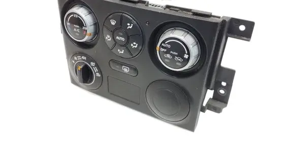 Suzuki Grand Vitara II Climate control unit 3951065JD1CZJ