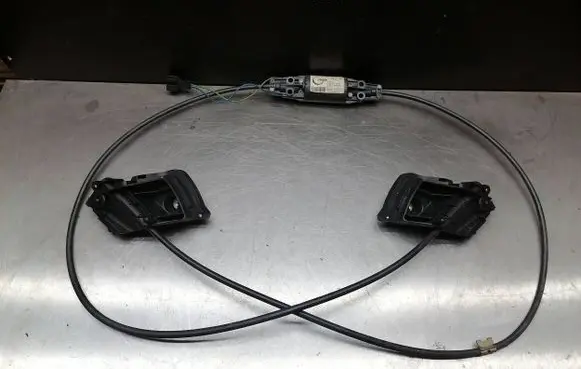 Mercedes-Benz E W211 Curtain motor A2118203942