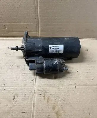 Volkswagen Golf IV Starter motor 220606 901321235617 751852