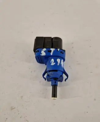 Mazda 3 III Brake pedal sensor switch