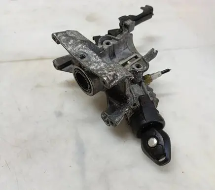 BMW 5 E39 Ignition lock LU6751667 61358363099 1095824