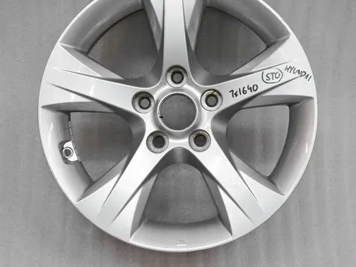 Hyundai i30 R16 alloy rim 