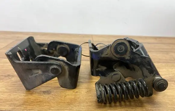 Chevrolet Corvette C6 Front door hinge set zawiaspcts