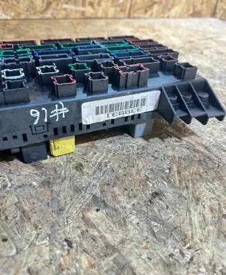 Mercedes-Benz ML W163 Fuse box set 1635450205 1625450205 08200101