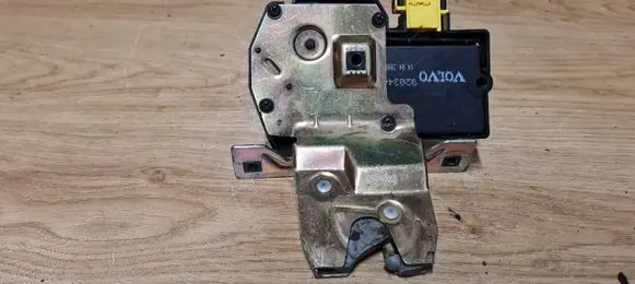 Volvo S80 Tailgate/trunk/boot lock/catch/latch 9170974