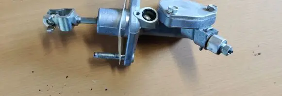 Honda Civic IX Clutch slave cylinder 