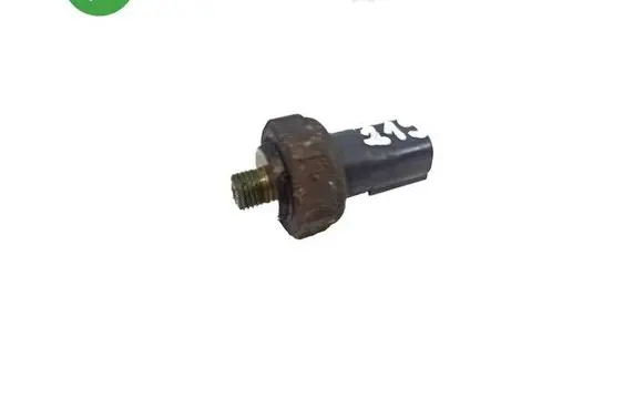 Mercedes-Benz CLS C219 Fuel pressure sensor 