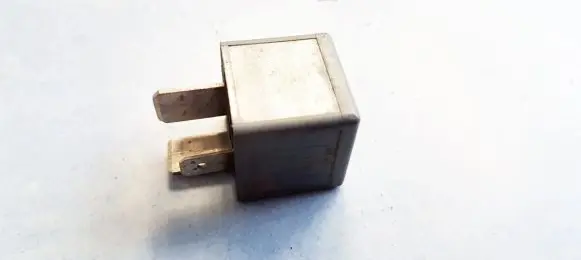 Audi A4 S4 B5 8D Other relay 8D0951253