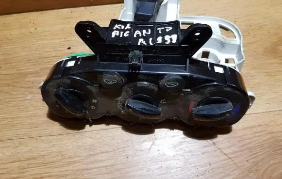 KIA Picanto Climate control unit 9725007xxx