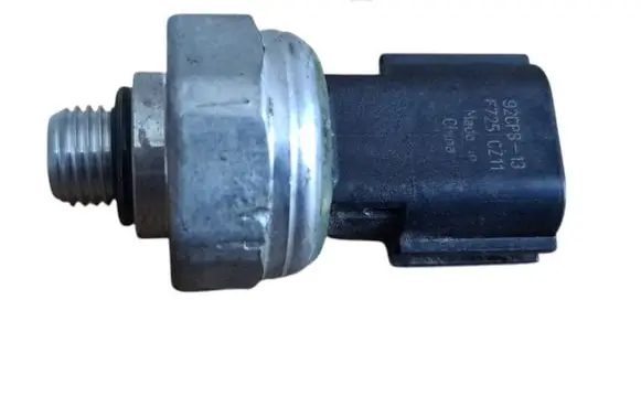 Mazda 6 Air conditioning (A/C) pressure sensor 92CP813 F725CZ11