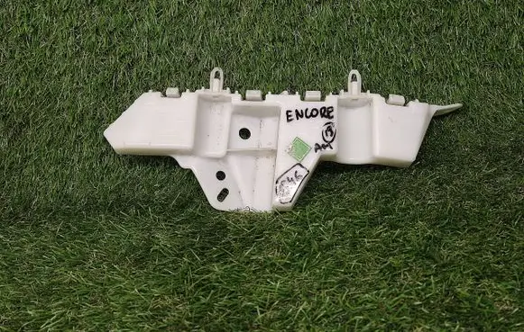 Buick Encore I Front bumper mounting bracket 42669317