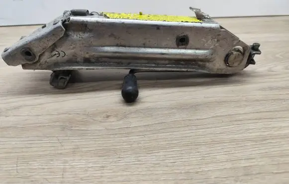 Volvo V70 Lift Jack