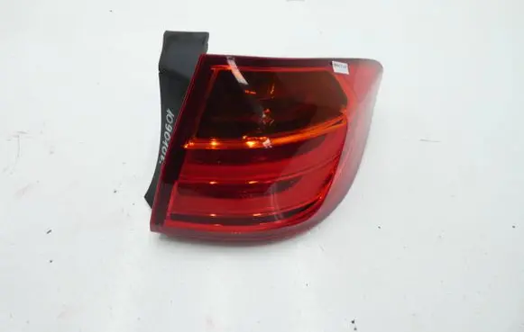 BMW 3 F30 F35 F31 Rear/tail lights 1090106