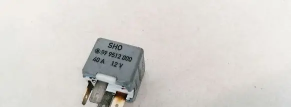 Volkswagen Golf IV Other relay 443951253K