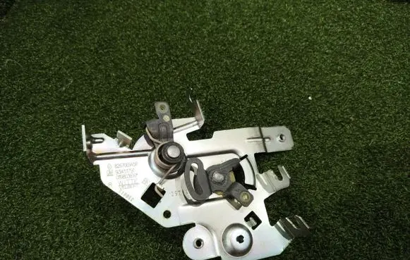 Renault Trafic III (X82) Sliding door lock 826706945R 93451791 019803600