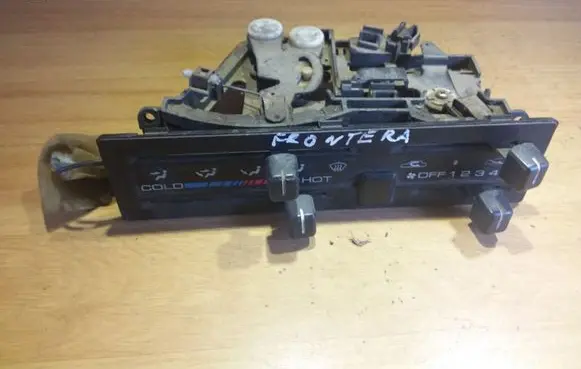 Opel Frontera A Climate control unit 526180