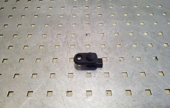 Peugeot 4007 Front door sensor 