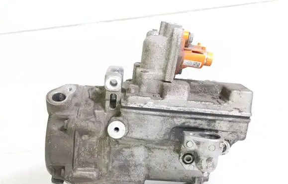 Nissan Leaf I (ZE0) Air conditioning (A/C) compressor (pump) 926003NF0A