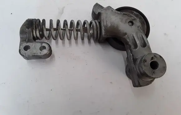 Volvo V60 Alternator belt tensioner 31460374