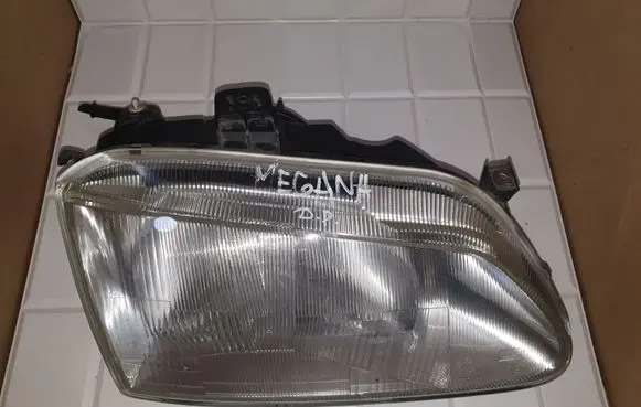 Renault Scenic I Headlight/headlamp 37701672735