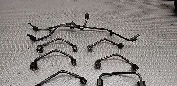 Audi A6 S6 C6 4F Fuel injector supply line/pipe 