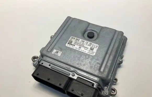 Mercedes-Benz E W211 Engine control unit/module A6421501230 1039S28879 0281015903